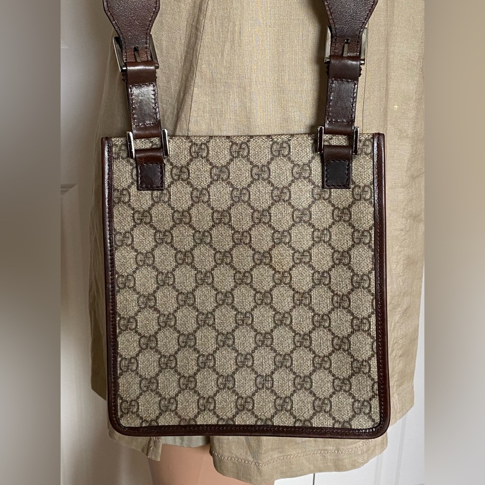 Rare Gucci sling unisex - Picture 4 of 17